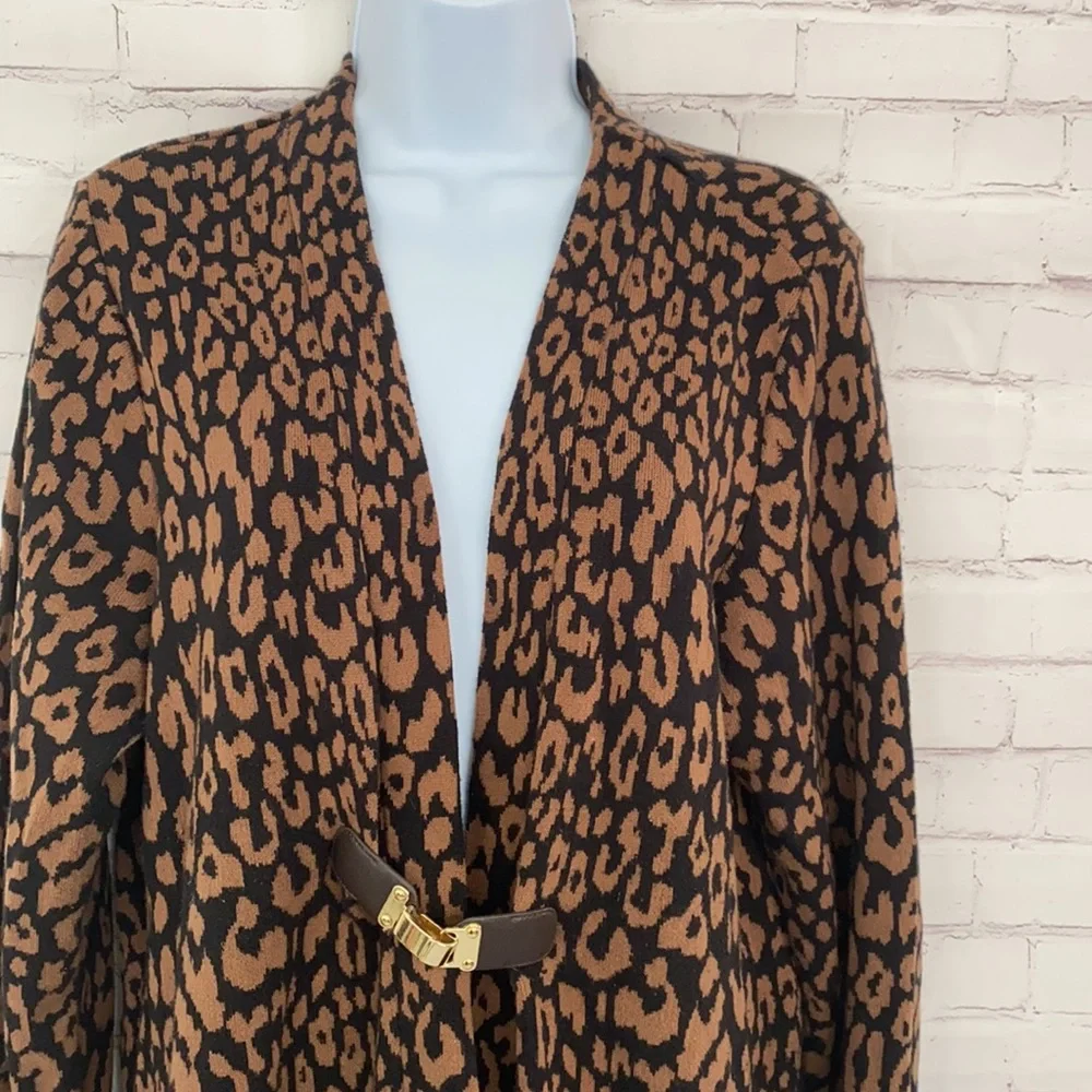 Charter club woman cheetah print cardigan size OX
